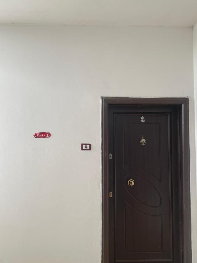 Dardana&Gerjon Apartament Kamez Экстерьер фото